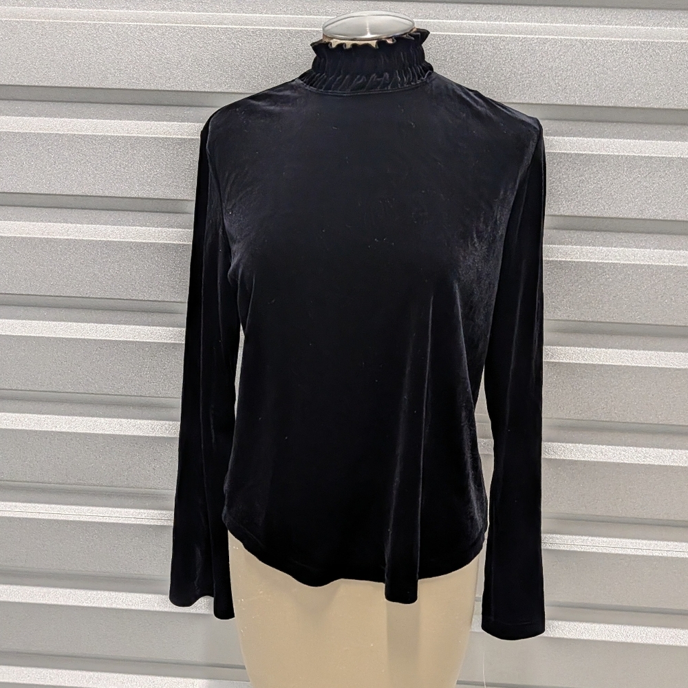 nwt CLC black velvet mock turtleneck M